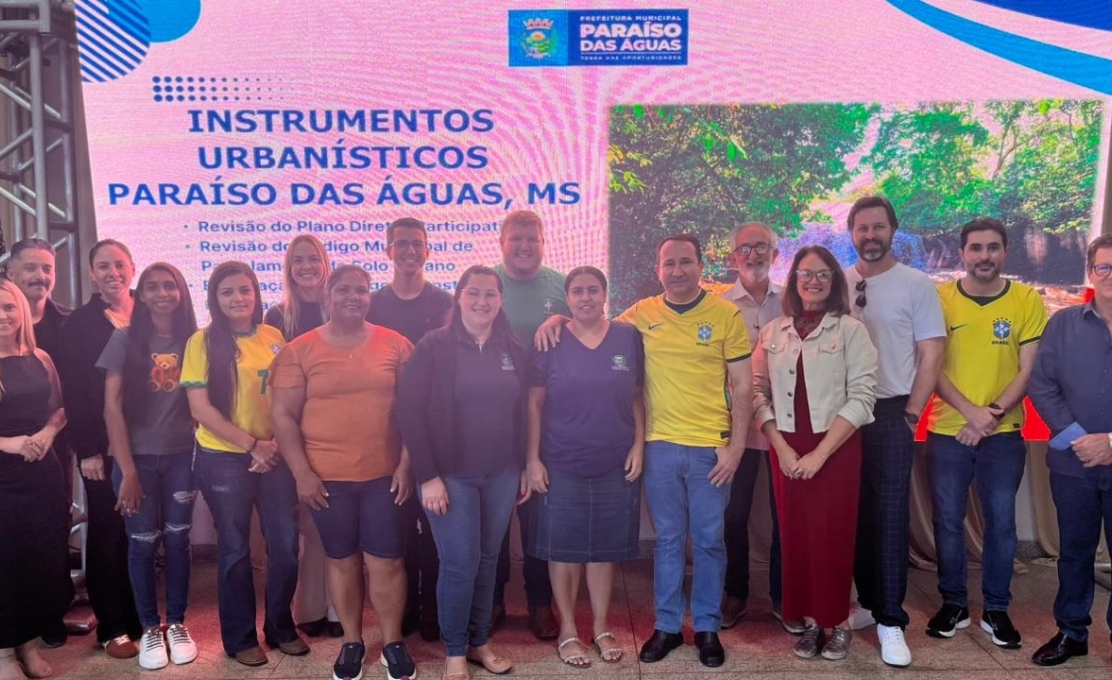 Prefeitura realiza oficina técnica para revisão dos instrumentos urbanísticos de Paraíso das...